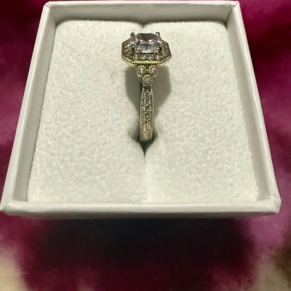 Vintage-Inspired Gold Ring with Asher cut stone